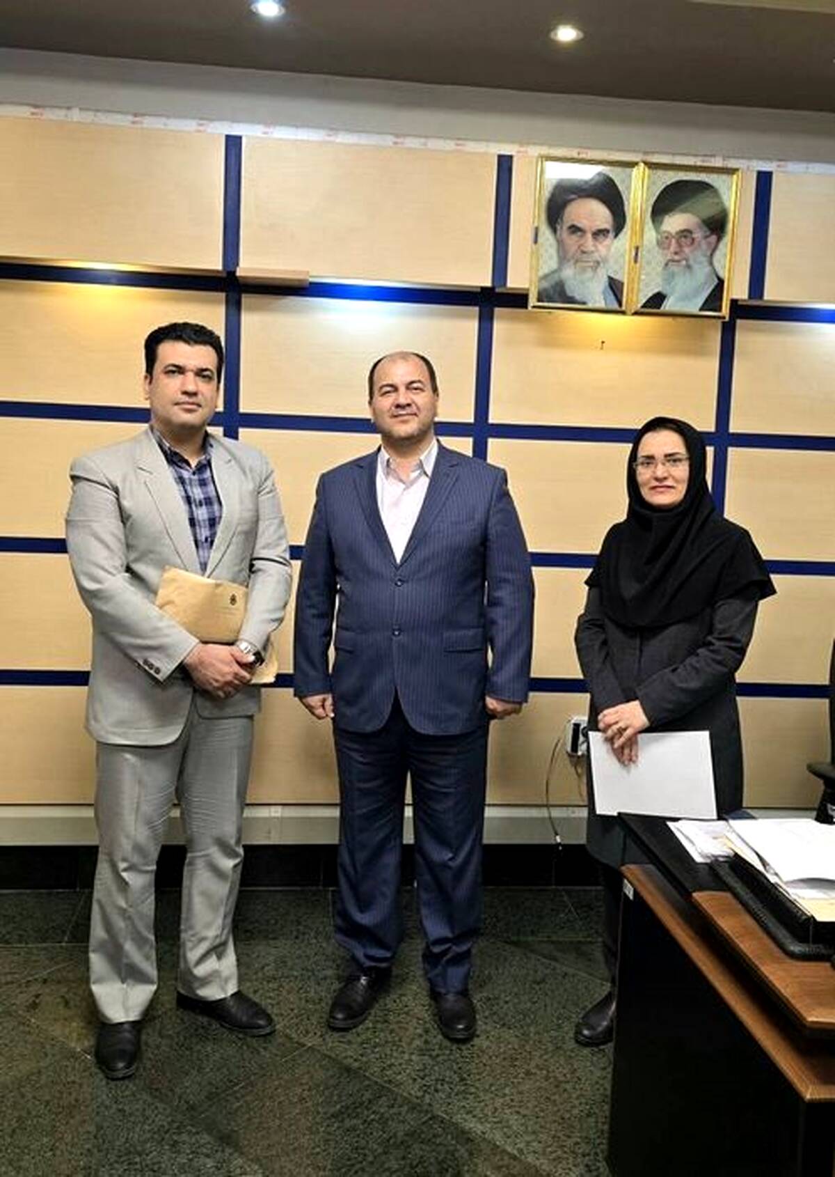 حضور فعال بانک صنعت و معدن در مسیر رفع موانع تولید استان گلستان/ بازدید میدانی بازرس بانک مرکزی از شعبه بانک صنعت و معدن گلستان