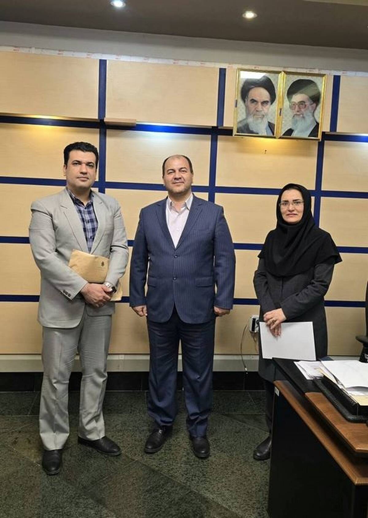 حضور فعال بانک صنعت و معدن در مسیر رفع موانع تولید استان گلستان/ بازدید میدانی بازرس بانک مرکزی از شعبه بانک صنعت و معدن گلستان