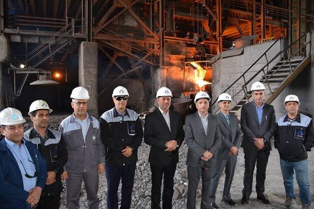 نشست مشترک فرماندار جغتای و مدیرکل تأمین اجتماعی خراسان رضوی در مجتمع فروکروم برگزار شد