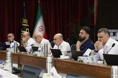 تقدیر مدیرعامل پتروشیمی پارس از دانش‌آموز بوشهریِ رتبه اول کنکور سراسری