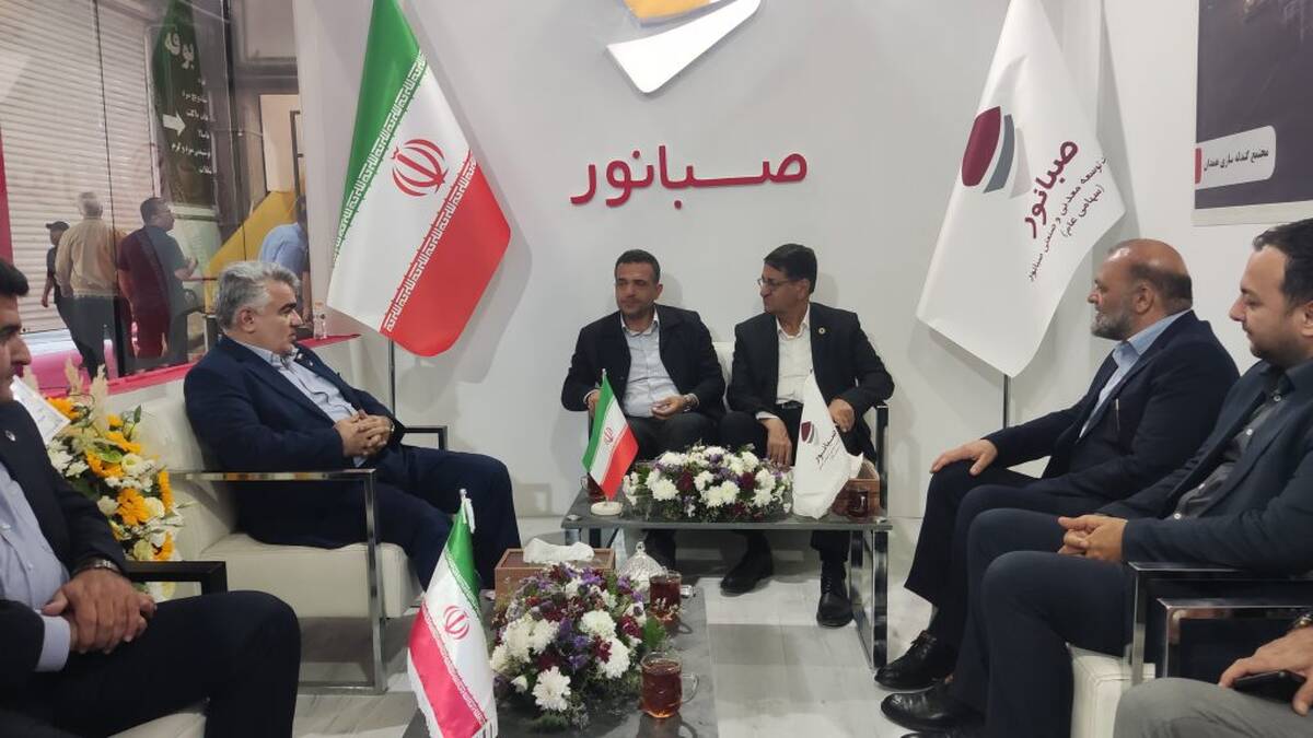 حضور درخشان صبانور در نخستین نمایشگاه معدن غرب کشور