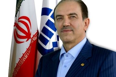 بازدید عضو هیات مدیره و سرپرست بیمه آسیا از مدیریت های توسعه بازار و امور مشتریان، امور نمایندگان و کارگزاران و هماهنگی امور شعب