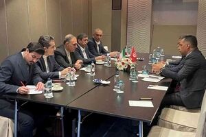 دیدار دکتر همتی با روسای کل بانک‌های مرکزی ترکیه و تونس‌