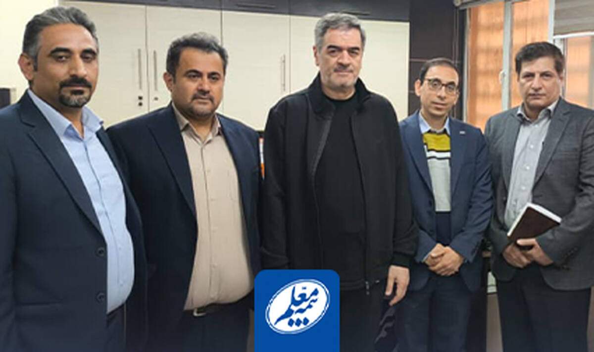 بازدید رئیس کل بیمه مرکزی از مجتمع شیراز بیمه معلم
