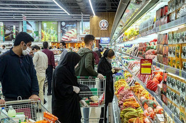 بنکداران از تاثیر مستقیم نوسانات ارزی بر قیمت کالاهای اساسی خبر دادند