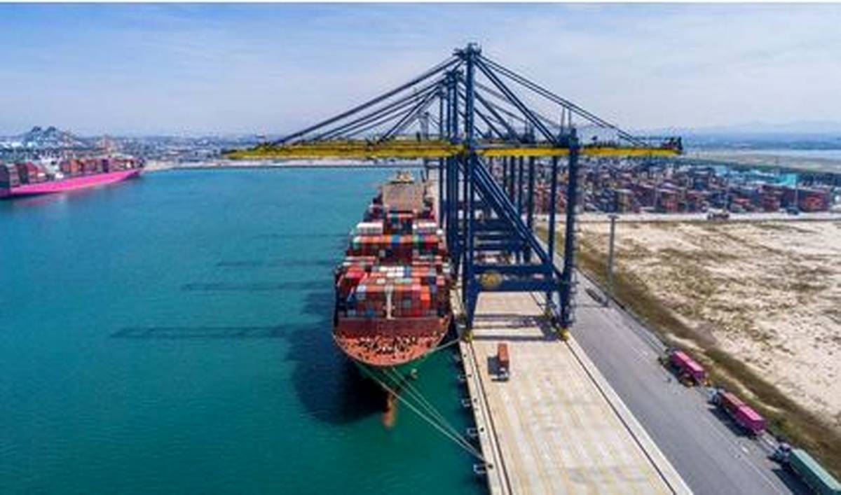 منطقه خلیج فارس مشمول بیمه شرایط جنگی نشد/تأثیر مستقیم هزینه حمل دریایی بر قیمت تمام شده کالا