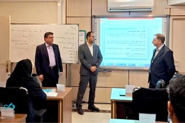 تمدید خودکار کارت‌های بانکی مشتریان «بانک دی» تا تاریخ انقضای شهریور ۱۴۰۵