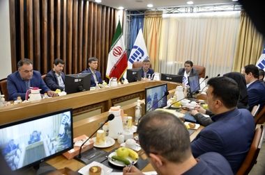 مدیرعامل بیمه آسیا از اداره پرداخت خسارت شمال تهران به صورت سرزده بازدید کرد