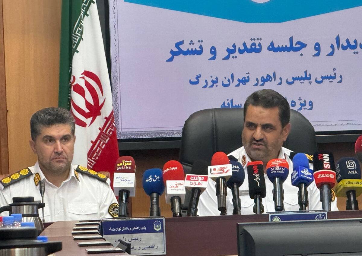 طرح برخورد با توقف در پیاده روها از هفته دوم شهریور اجرایی می شود/ توزیع ۸۴ هزار کلاه ایمنی رایگان در ۳ سال