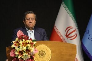 همتی: تامین ارز و منابع ریالی دارو بدون محدودیت ادامه دارد
