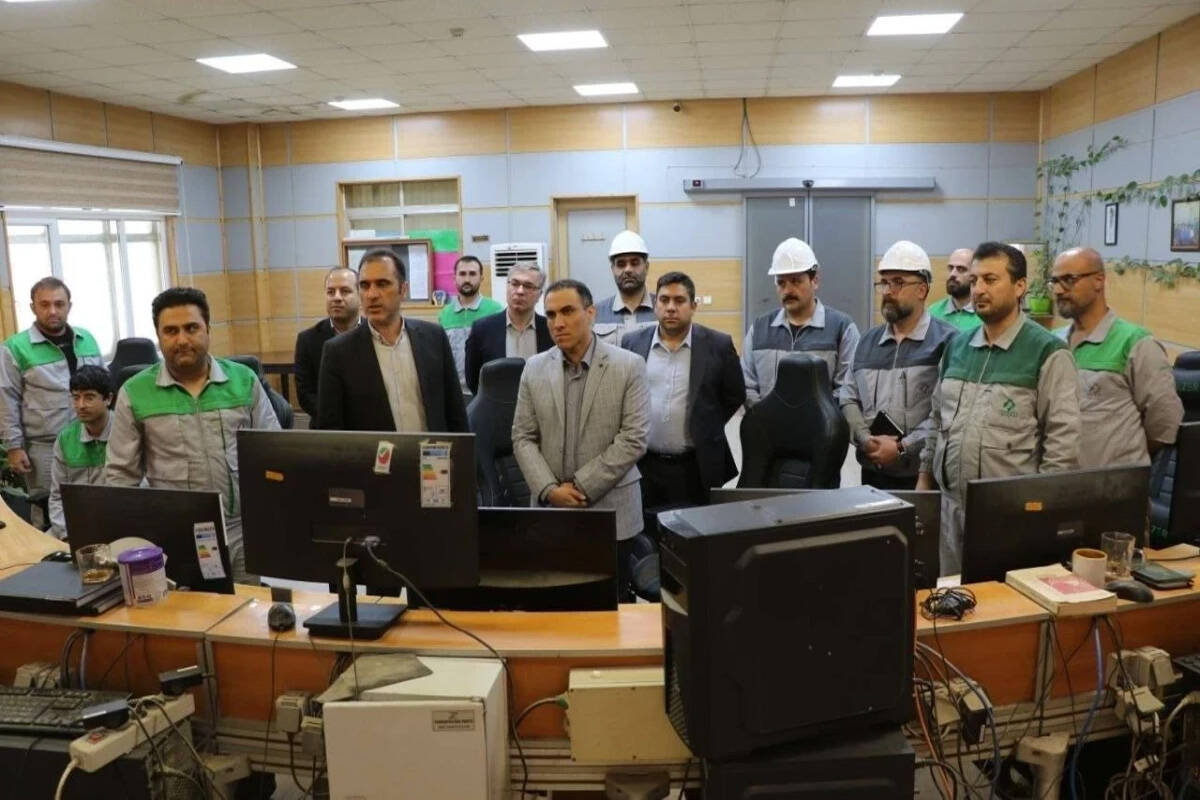تأکید بر پایداری تولید و توسعه بازار در بازدید معاون شستا از سیمان خزر