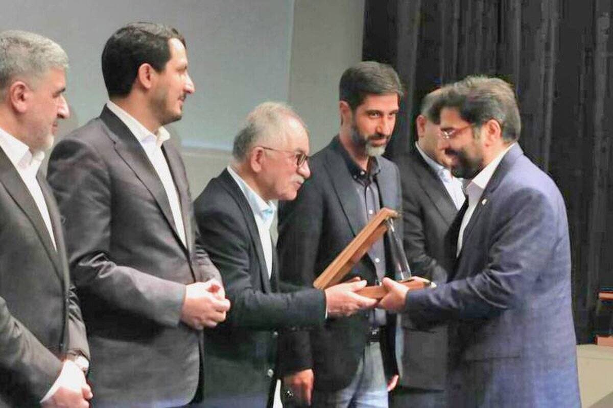 کارگزاری بورس بهگزین در جمع برترین‌های بازار سرمایه