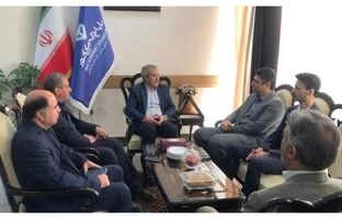 تجلیل بیمه دی از فعالان حوزه دامپزشکی در بجنورد / تاکید بر ضرورت ارتقای خدمات بیمه‌ای برای جامعه دامپزشکان
