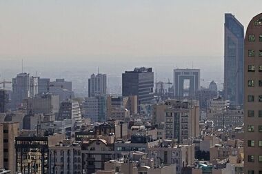 بازار مسکن تهران در فاز انتظار/ خریداران عقب نشستند، فروشندگان منعطف‌تر شدند