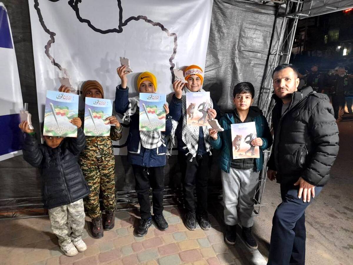 بر پایی غرفه های کودک و نوجوان در تجمعات مردمی شمیران 