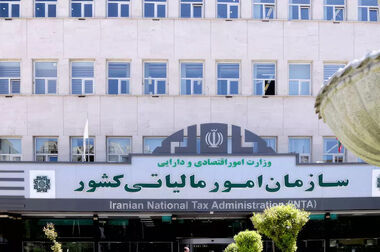 گزارش آماری فروردین ماه؛ ۱,۶ میلیارد دلار در بازار ارز تجاری معامله شد