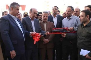 انعقاد قرارداد ۳۸ هزار میلیارد ریالی نهضت ملی در استان همدان/ ارایه مشاوره تخصصی به مشتریان در خصوص انواع خدمات بانک مسکن