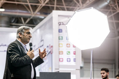 علی‌رغم همه مشکلات، تلاش‌مان بر انجام تعهدات به ذینفعان است