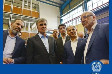 نشست هم‌اندیشی توانمندسازی زنجیره ارزش پوشاک در بانک تجارت