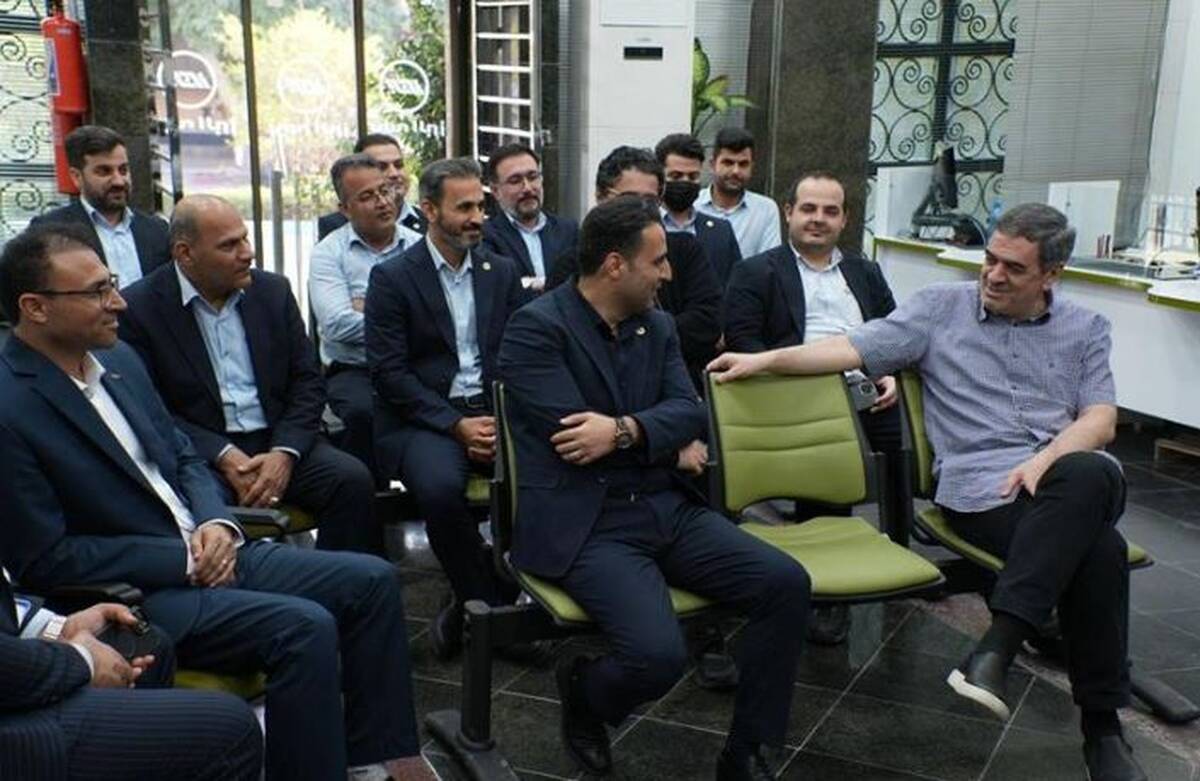 بازدید رئیس کل بیمه مرکزی از شعبه ممتاز بوشهر بیمه البرز