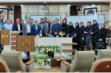 نمایندگان، خط مقدم فروش شرکت‌های بیمه
