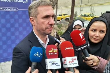 تعامل شهروندان با مدیریت شهری در ستاد تبلیغاتی «من شهردارم» منطقه ۵