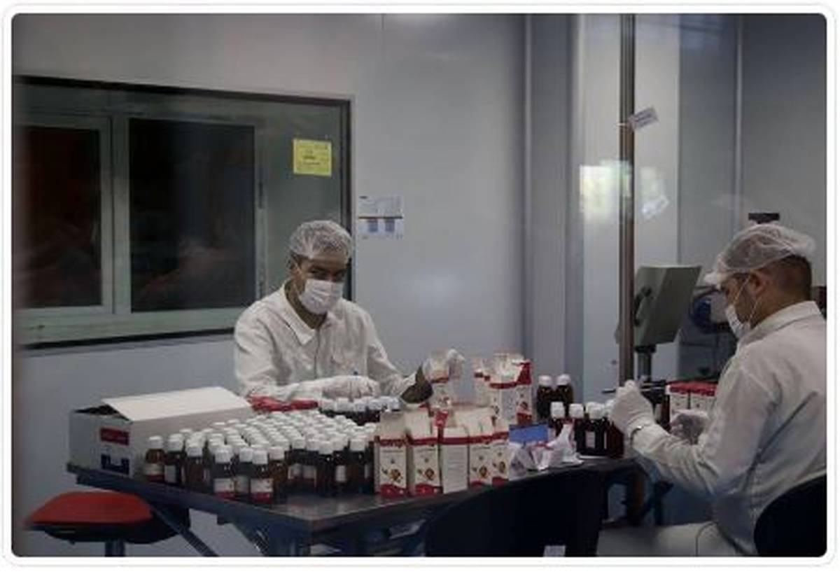 رونمایی از محصول جدید شرکت داروسازی دانا وابسته به بانک ملی ایران