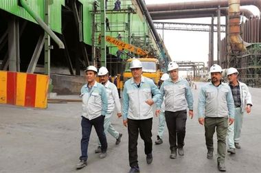 فولاد مبارکه با مدیریت متعهد و نگاه جهادی، در کنار تولید و پیشرفت صنعتی، نقش مؤثری در عرصه مسئولیت‌های اجتماعی ایفا کرده است