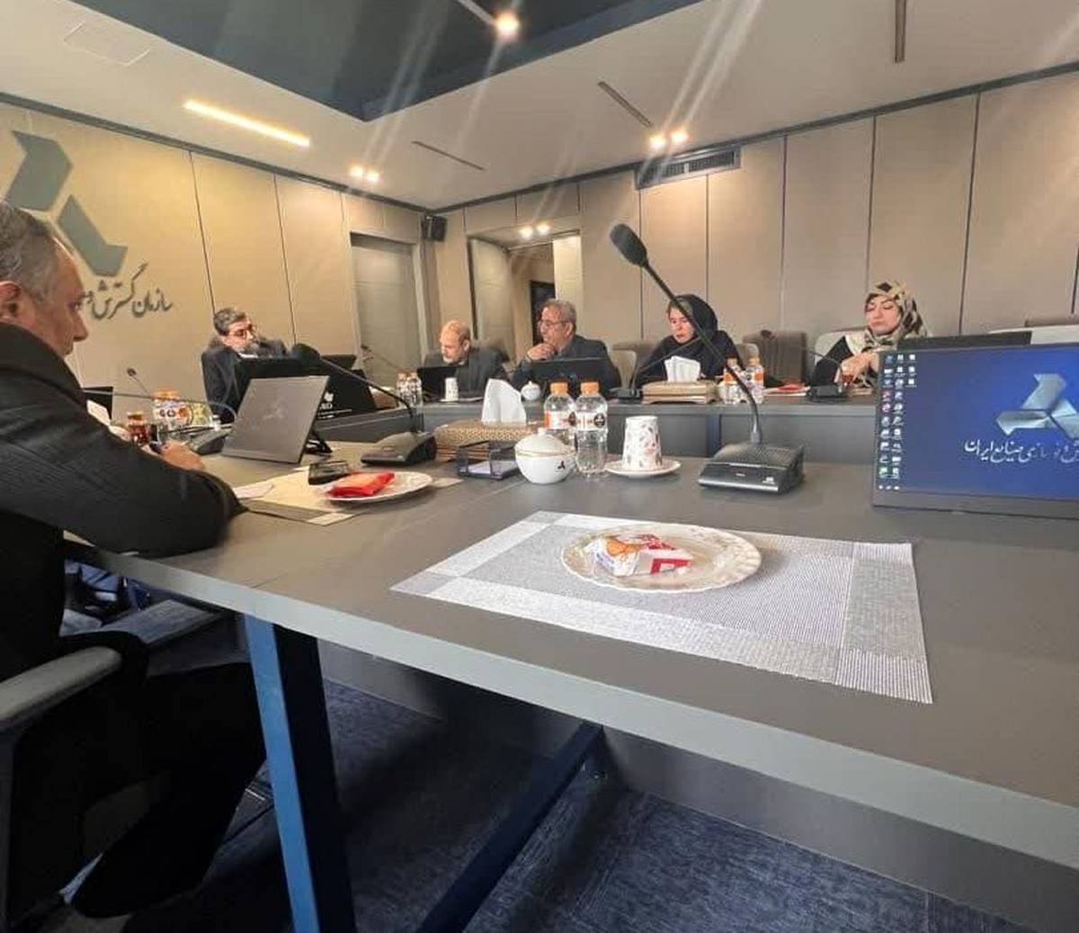 بررسی وضعیت بافت های صنعتی و منطقه ویژه اقتصادی مراغه