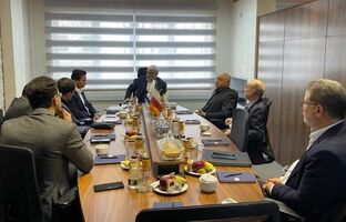 بازدید مدیر عامل موسسه اعتباری ملل از دفتر حقوقی مشهد