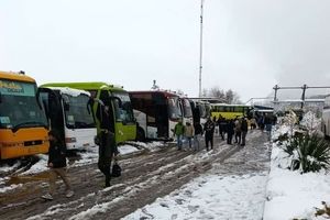  جلوه ارزشمندی از انضباط و کارآمدی ناوگان آمد و شد کارکنان فولاد خراسان در روزهای برفی آذرماه