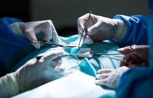 نوجوانان در صف جراحی زیبایی؛ زور پول به اخلاق پزشکی می‌چربد