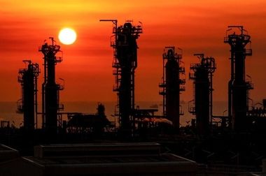 آغاز عملیات بارگیری و نصب جکت فاز ۱۱ پارس جنوبی؛ نماد توان ملی در توسعه میادین گازی