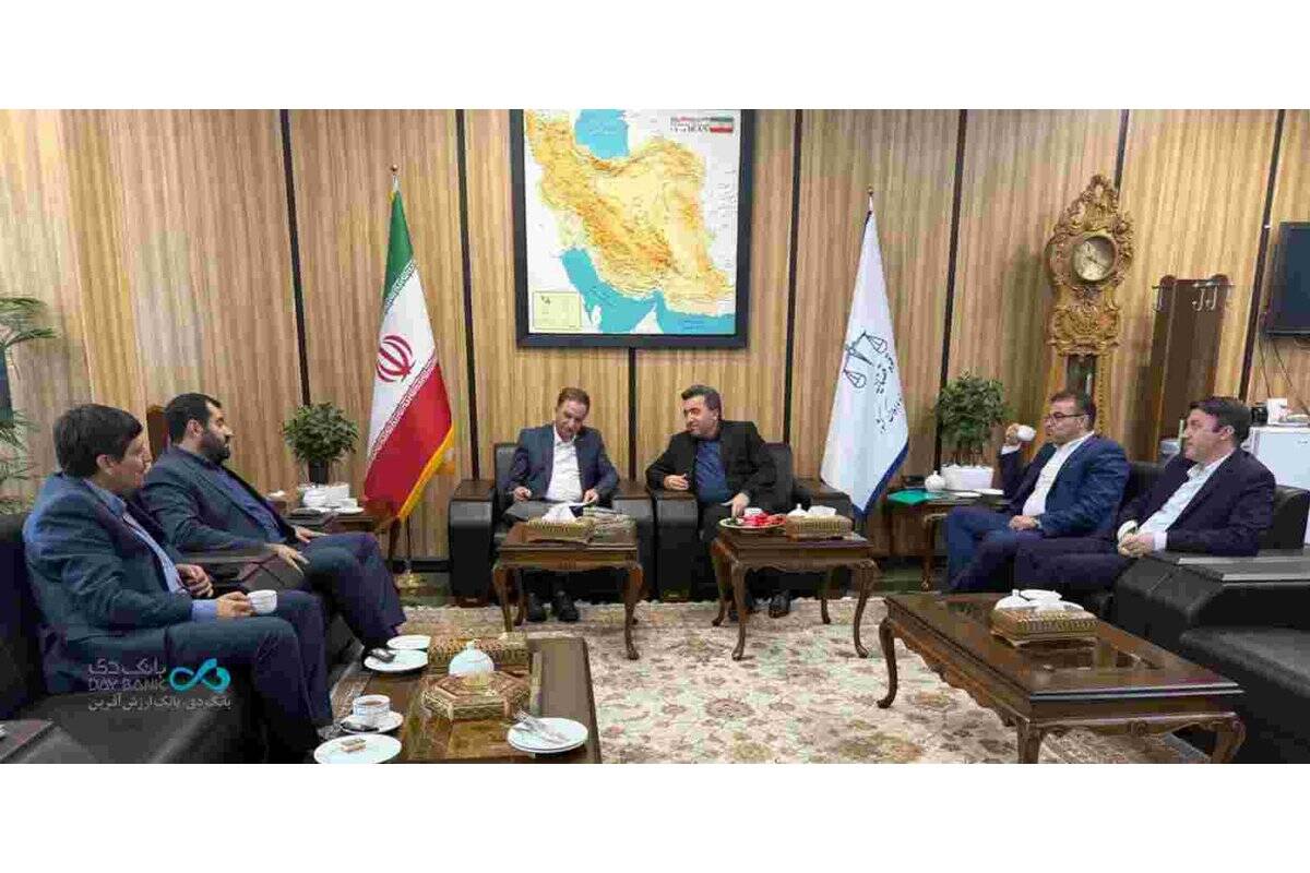 وصول ۲ هزار میلیارد تومان از مطالبات بانک دی با حمایت سازمان ثبت اسناد و املاک کشور