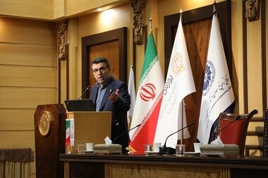 درج شرکت پویا زرکان آق دره در بورس تهران