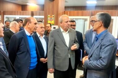بازدید هیئت پارلمانی به سرپرستی دکتر علیزاده از پتروشیمی شیراز و دیدار با مهندس پورکیا