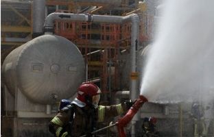 برگزاری موفقیت آمیز مانور اطفاء حریق و عملیات امداد و نجات از ارتفاع در هنگام