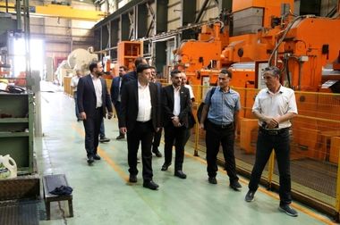 صعود موفق کارمند پتروشیمی دهدشت به بام کهگیلویه و بویراحمد