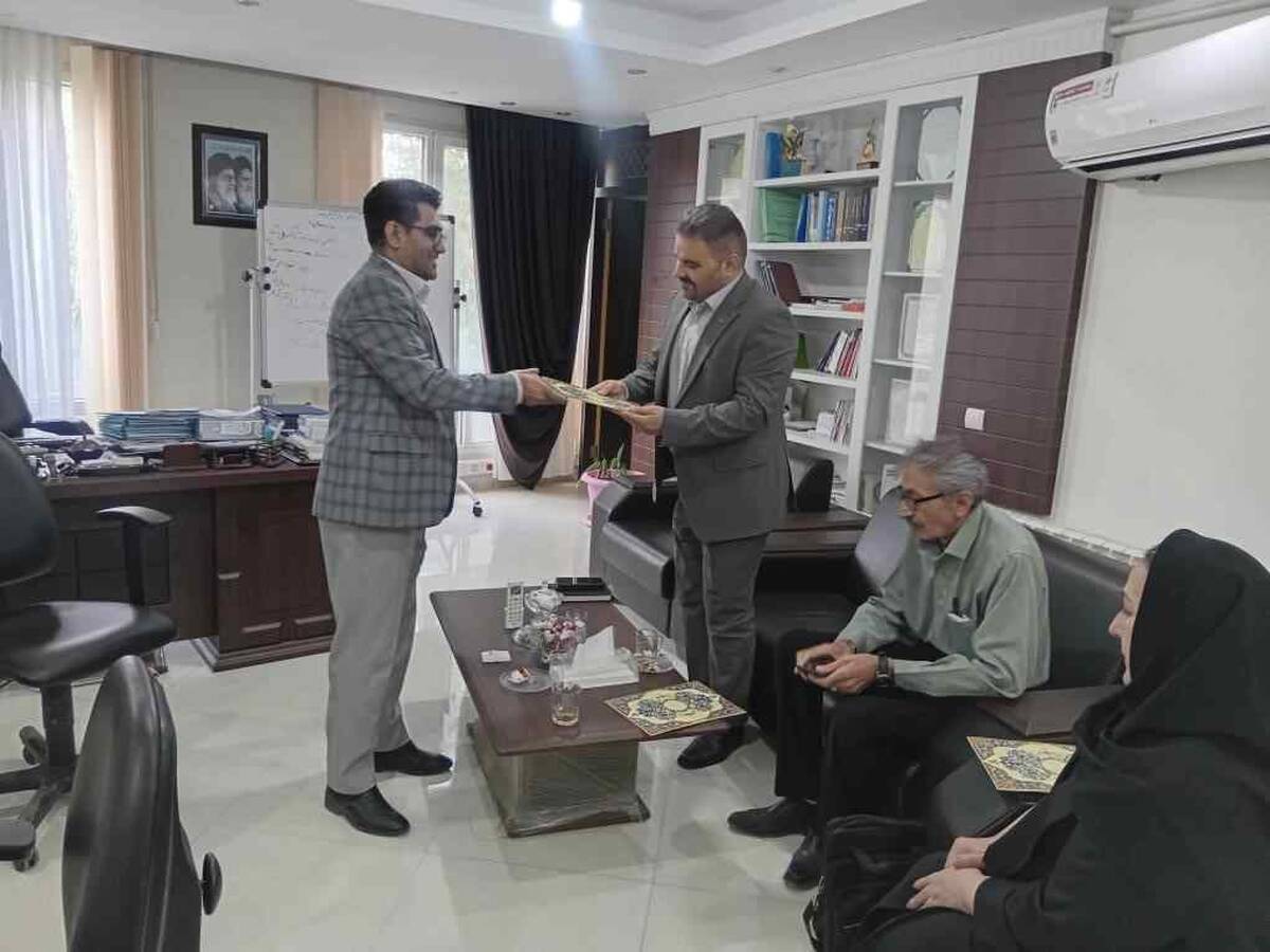 نشست مشترک بیمه دی استان کردستان با بازنشستگان کشوری
