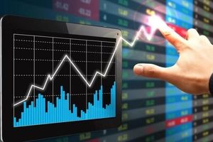 بازار سهام در مسیر اصلاح نرم؛ نماگرهای رشد نشان از انتظار دارند