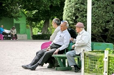  کلاف سردرگمِ همسان‌سازی برای بازنشستگان کارگری/ چرا عیدی‌ها «کارمندی» است؟!