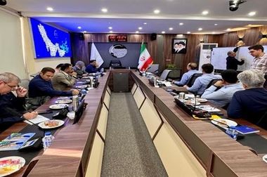  تجلیل از کارکنان واحد برنامه‌ریزی به مناسبت روز آمار و برنامه‌ریزی در شرکت پالایش گاز هویزه خلیج‌فارس