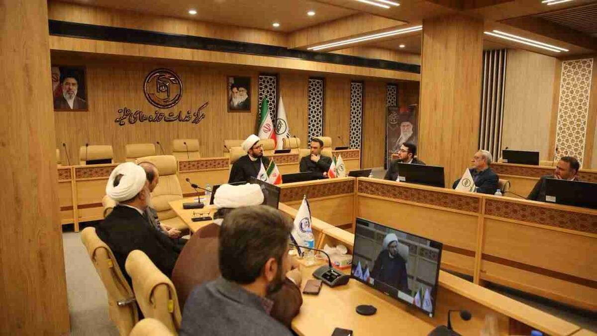نقش آفرینی راهبردی مدیرعامل بیمه البرز در توسعه بازار این شرکت؛ امضای تفاهم نامه و قرارداد کلان بیمه ای با مرکز خدمات حوزه های علمیه کشور