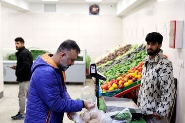 توزیع میوه ایام پایانی سال از امروز/  هر کیلوگرم پرتقال تامسون ۹۰ و سیب تنظیم بازار ۱۳۵ هزار تومان
