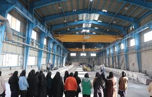 بازدید دانش‌آموزان مدارس پروین و سمیه شهرستان جاجرم از شرکت آلومینای ایران در قالب اردوی راهیان پیشرفت