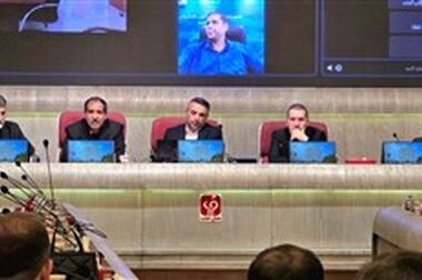 بررسی راهکارهای شتاب‌بخشی به پروژه‌ برگردان فیبرنوری کرمانشاه با حضور معاون تنظیم مقررات مخابرات ایران