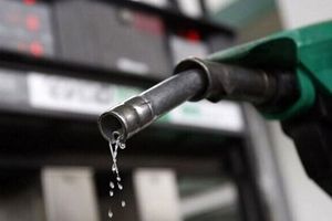 ۶۰ لیتر سهمیه بنزین امشب شارژ می‌شود