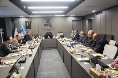 صنعت و معدن ستون اقتدار و پیشرفت ملی/ ادامه فعالیت بی‌وقفه صنعتگران در کشور