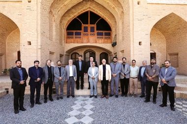 اثربخشی برنامه‌های معاونت سرمایه انسانی فولاد مبارکه در بهبود محیط کار و تقویت اعتماد کارکنان