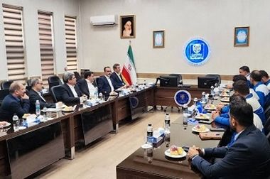 نشان عقاب طلایی مدیریت خلاق به مدیرعامل بانک سینا اعطا شد 